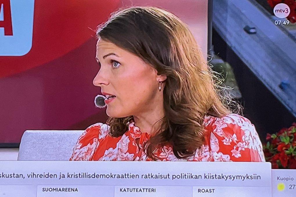 KD:n Katriina Hiippavuori Porin SuomiAreenassa: "Vasemmistolainen ajatus siirtää kasvatusvastuun kodista yhteiskunnalle"